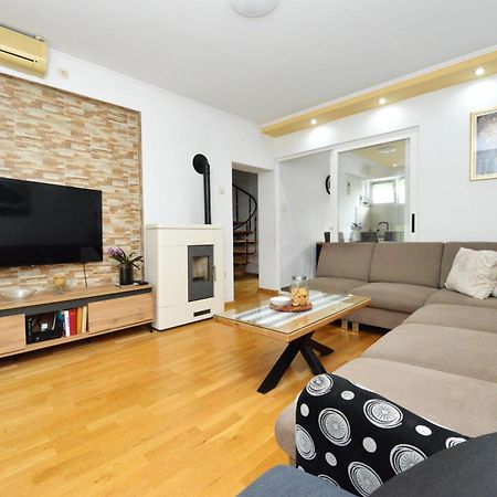 Apartment Sanja Kolovare Beach Zadar Exterior foto